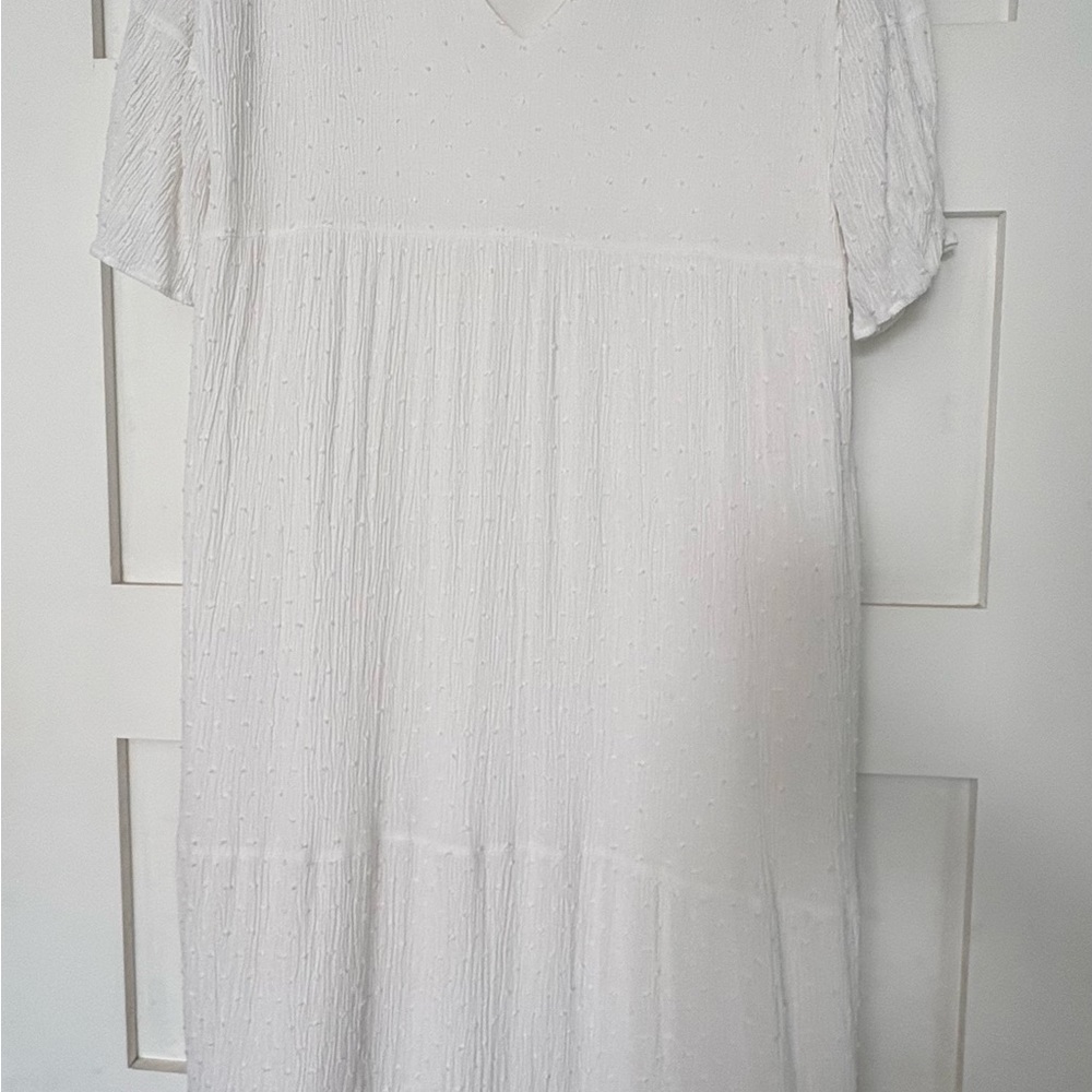 Park & Fifth White V-Neck Short Dress